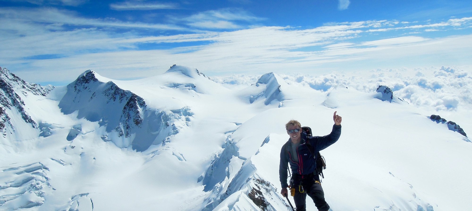 Monte Rosa beklimmen met 6 van de 7 bergtoppen zichtbaar