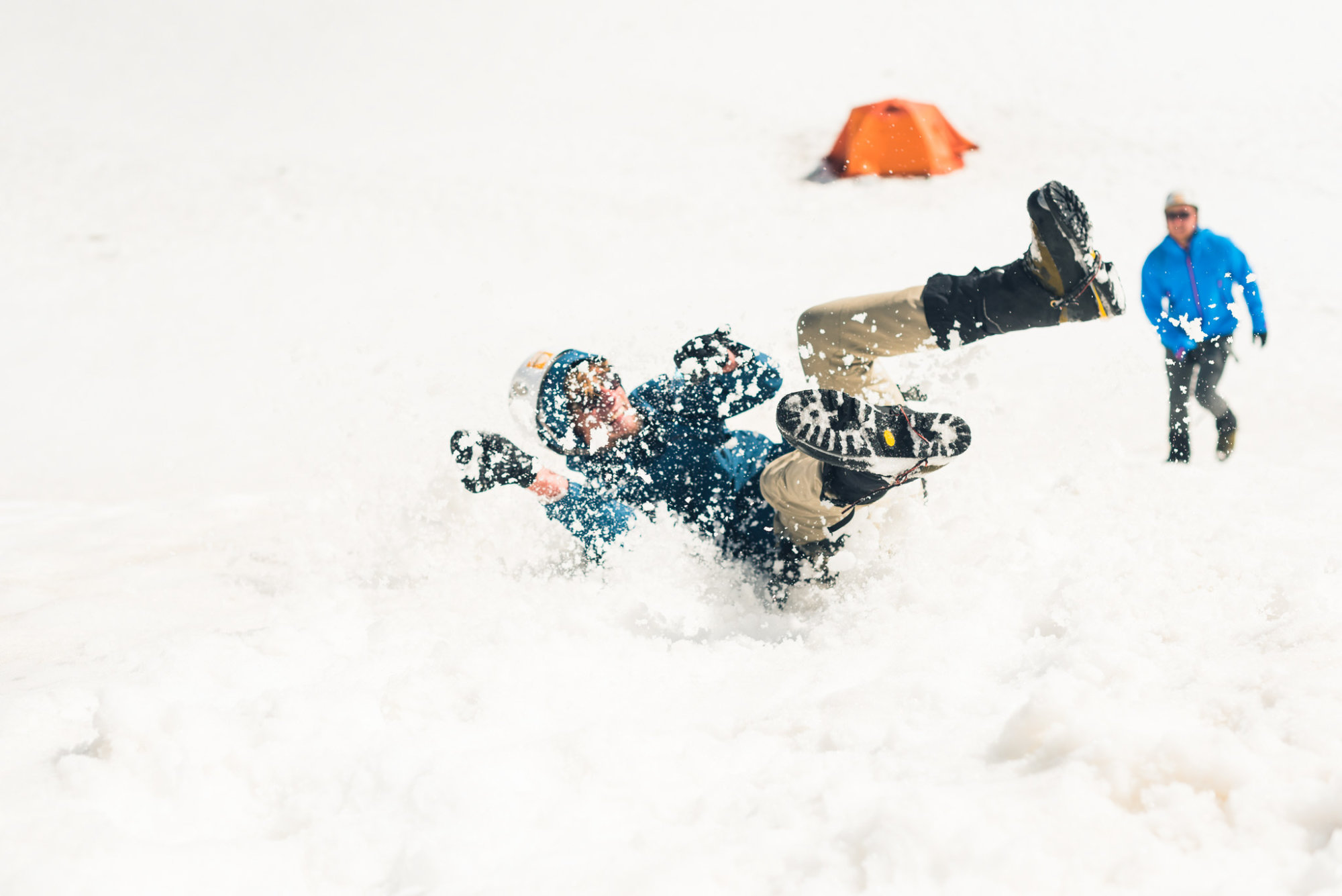 Een beginnerscursus alpinisme kun je het best met een officiële berggids doen.