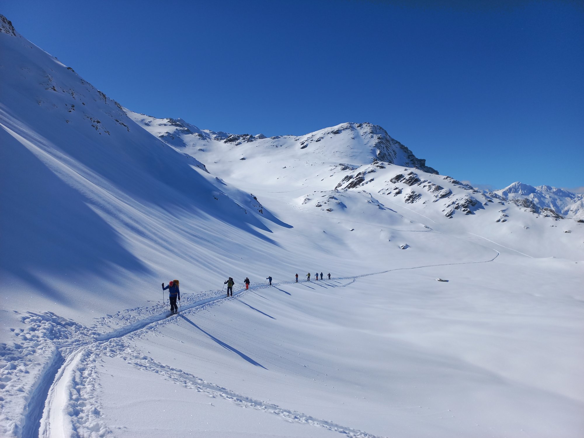 Met een groepje gevorderde toerskiërs op pad in het sellrain gebergte