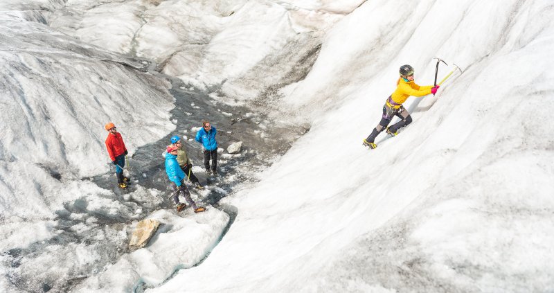 Trainen op de gletsjer voor toppoging Mont Blanc