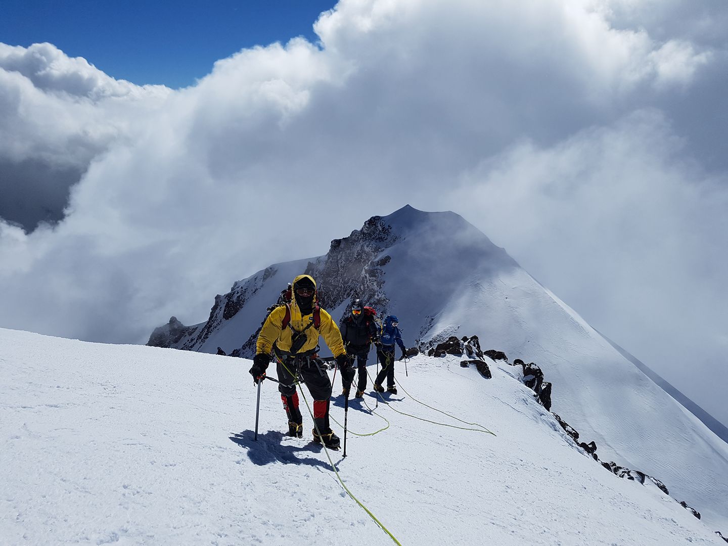 Kazbek Beklimmen - Mountain Beat_6